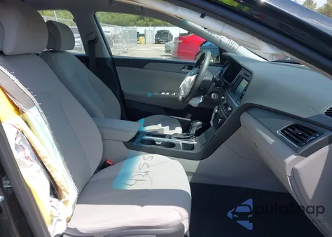 2016 Hyundai Sonata Se z USA, uszkodzony, nr VIN 5NPE24AF7GH289501